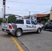 Hombre es atacado con machete durante un robo en su casa en Tlaquepaque; permanece hospitalizado mientras las autoridades buscan a los responsables. Hombre es atacado con machete durante un robo en su casa en Tlaquepaque; permanece hospitalizado mientras las autoridades buscan a los responsables.