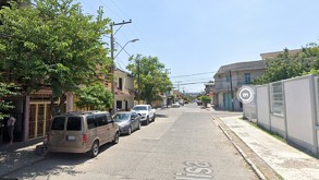 Autoridades y vecinos de la zona, dieron a conocer que el hombre, quien fue identificado como “El Giovanni”, cuenta con varias detenciones previas por robo.