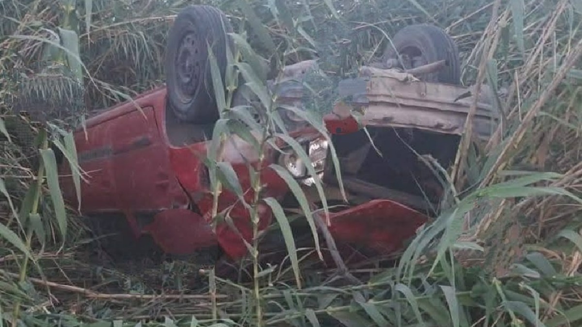 Una mujer de 25 años, identificada como Érika Lizbeth Pacheco Rosas, falleció este miércoles a causa de las graves heridas sufridas en un accidente vial. Una mujer de 25 años, identificada como Érika Lizbeth Pacheco Rosas, falleció este miércoles a causa de las graves heridas sufridas en un accidente vial.