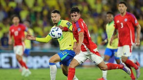 La Selección de Brasil plagada de jóvenes dirigida por Ancelotti goleó a la ya eliminada selección chilena en el Maracaná.