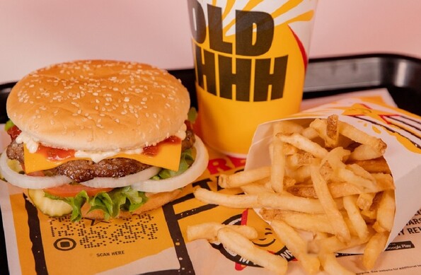 Carl’s Jr. se ha caracterizado por ofrecer a sus clientes promociones que les han encantado, por lo que esta cadena de alimentos sigue en el gusto de la gente. Carl’s Jr. se ha caracterizado por ofrecer a sus clientes promociones que les han encantado, por lo que esta cadena de alimentos sigue en el gusto de la gente.