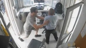 Cineastea golpea a guardias de seguridad en San Pedro