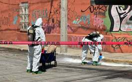 Cuerpos de auxilio se movilizaron hasta la colonia Industrial en Monterrey debido a un derrame de ácido sulfúrico la mañana del viernes 5 de septiembre.