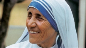 El Día de la Caridad fue instaurado por la ONU en 2012 para honrar a Teresa de Calcuta, canonizada en 2016 tras apoyar a los más necesitados en el mundo.