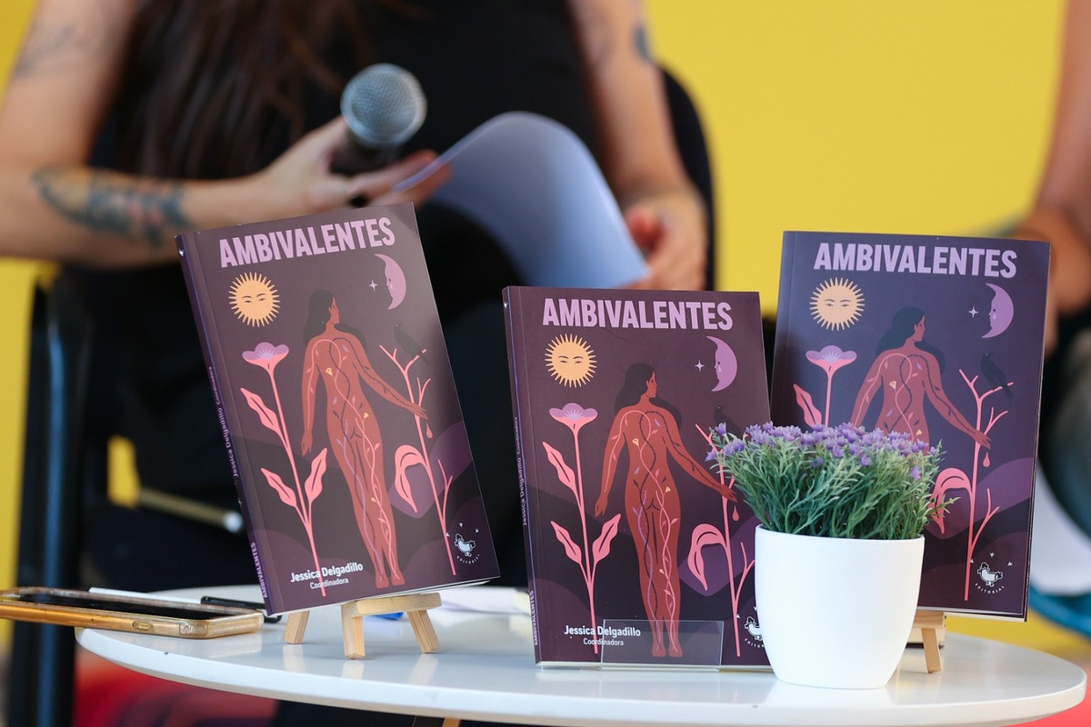 La obra Ambivalentes se presentó en la Casa Universitaria del Libro de la UANL, el cual narra las experiencias de mujeres en la maternidad.