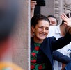 Claudia Sheinbaum llegando a la Explanada de los Héroes