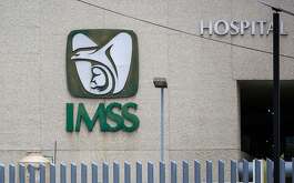 La Modalidad 10 del IMSS ofrece seguridad social a profesionistas independientes, brindando servicios médicos y pensiones.