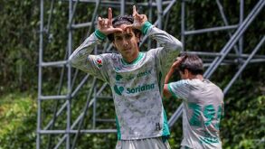 El delantero de 16 años es hijo del ex jugador profesional, Matías Vuoso.