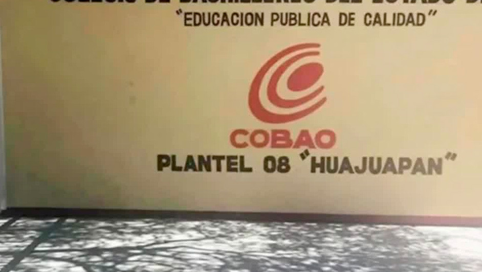 Un estudiante de 17 años de edad del Colegio de Bachilleres fue asesinado con disparos de arma de fuego en Huajuapan de León, Oaxaca.