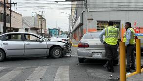 Accidente en el Centro de Monterrey deja 5 lesionados