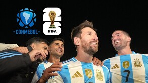 Lionel Messi con sus compañeros de la Selección de Argentina.