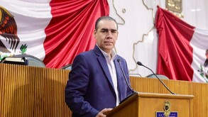 La propuesta contempla instrucción obligatoria en derechos humanos, primeros auxilios y manejo de conflictos