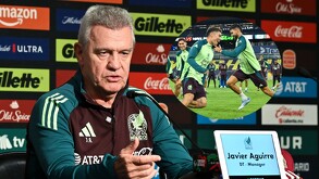 Javier Aguirre hablando en conferencia de prensa luego del partido ante Japón.