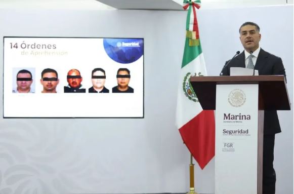 Una denuncia interna en la Marina destapó una red de huachicol que involucra a altos mandos y empresarios; 14 detenidos marcan un golpe histórico.