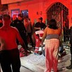 Tras la agresión en la Bellavista, los atacantes huyeron en un vehículo blanco, no sin antes gritar que ya habían matado a su víctima.