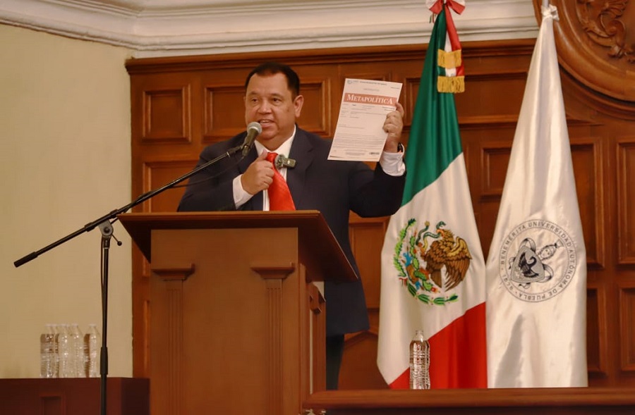 Entre sus propuestas, Ricardo Paredes expuso que la BUAP debe ajustar sus planes académicos ante la llegada de la Inteligencia Artificial.