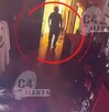 El hombre ha sido captado en más de una ocasión ingresando a la capilla para robar objetos y luego salir sin ser visto por alguien
