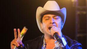 José Chedraui anuncia que se permitirá la venta de alcohol en el concierto de Julión Álvarez y el Zócalo de Puebla el 15 de septiembre.