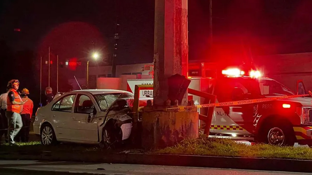 Un hombre murió tras un accidente de tránsito en Apodaca, Nuevo León.