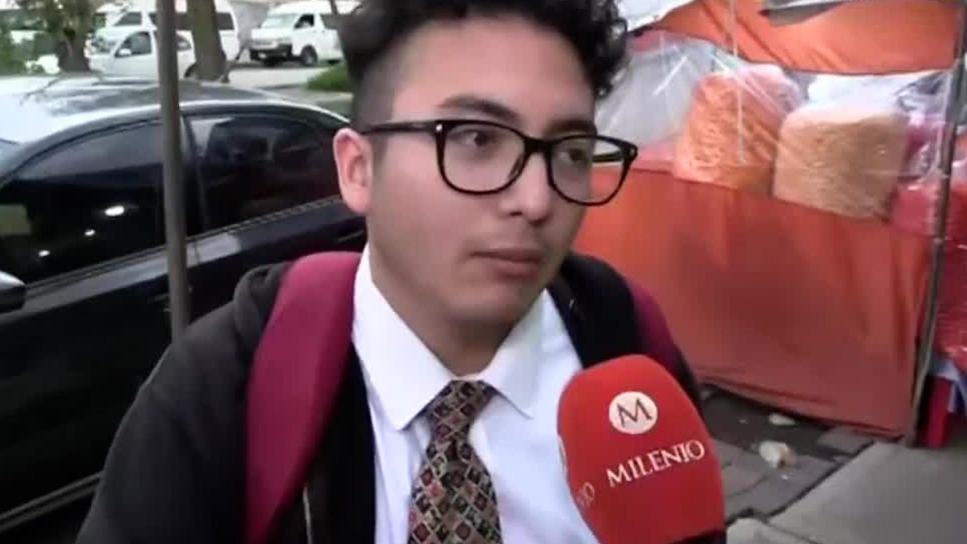 Juan Francisco, estudiante de medicina, trasladó a una de las personas afectadas a un hospital.