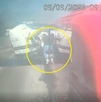 El fallecido sería el ocupante del tráiler luego de quedar atrapado entre las llamas generadas por la colisión con la pipa y el autobús de pasajeros.