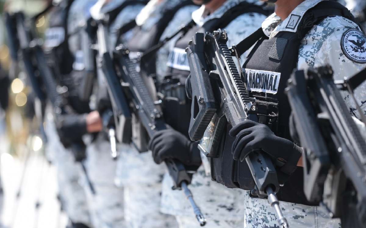 Fuerzas federales de seguridad pública aseguraron armas, explosivos y drogas en cuatro estados del noroeste de México. Fuerzas federales de seguridad pública aseguraron armas, explosivos y drogas en cuatro estados del noroeste de México.