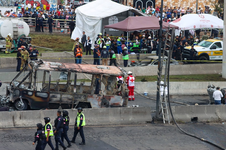 Kevin forma parte del centenar de víctimas que dejó la explosión en el puente La Concordia, siendo un audio la única manera en que pudo notificar la tragedia. Kevin forma parte del centenar de víctimas que dejó la explosión en el puente La Concordia, siendo un audio la única manera en que pudo notificar la tragedia.