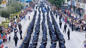 Por la celebración del Grito de Independencia, cada año en León se lleva a cabo un Desfile Cívico Militar.