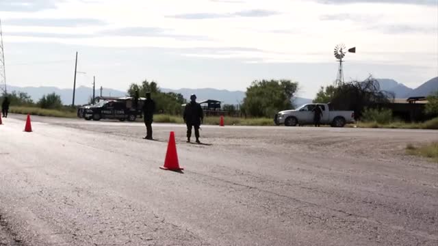 El fiscal de Nuevo León, Javier Flores Saldívar, afirmó que grupos armados de Tamaulipas suelen participar en los enfrentamientos en autopistas de la entidad.