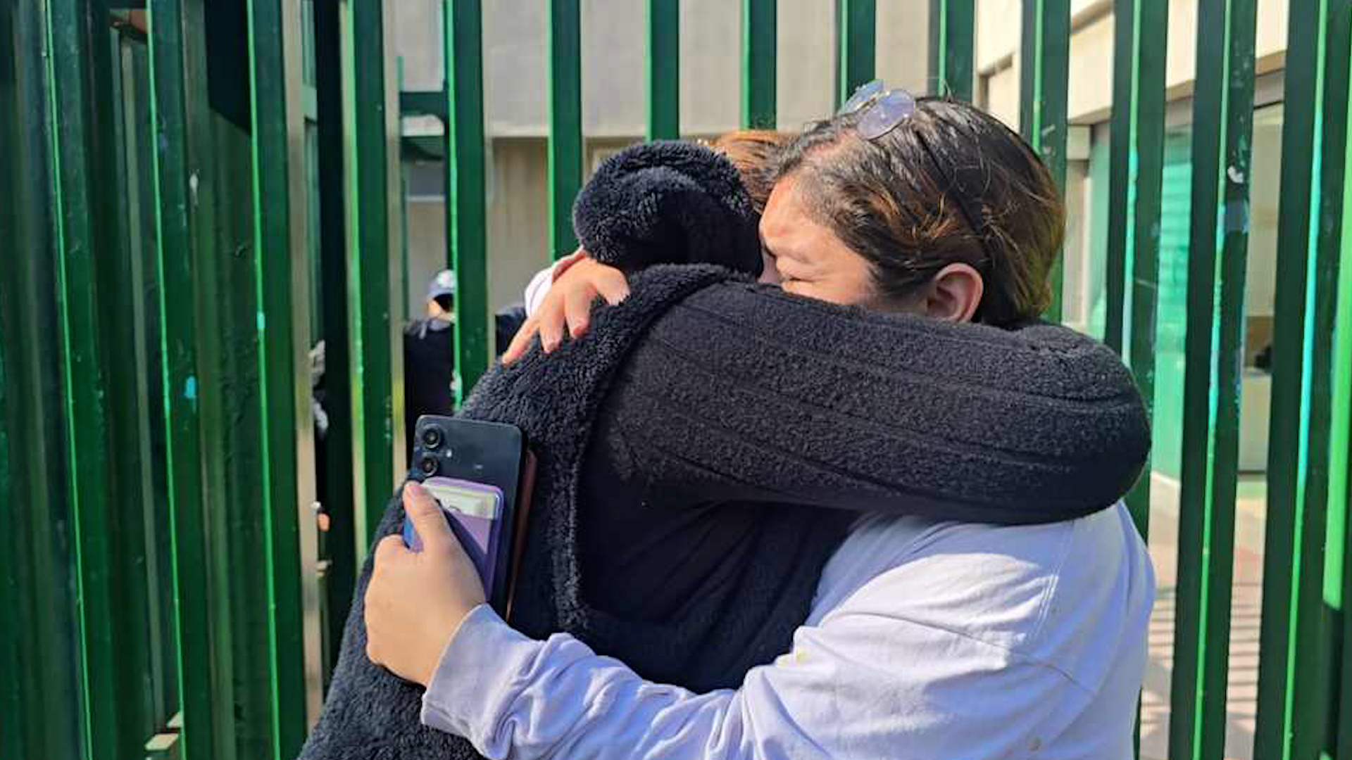 En el Hospital Magdalena De las Salinas, Alicia permanece internada con quemaduras en el 90% de su cuerpo; familiares temen por su vida.