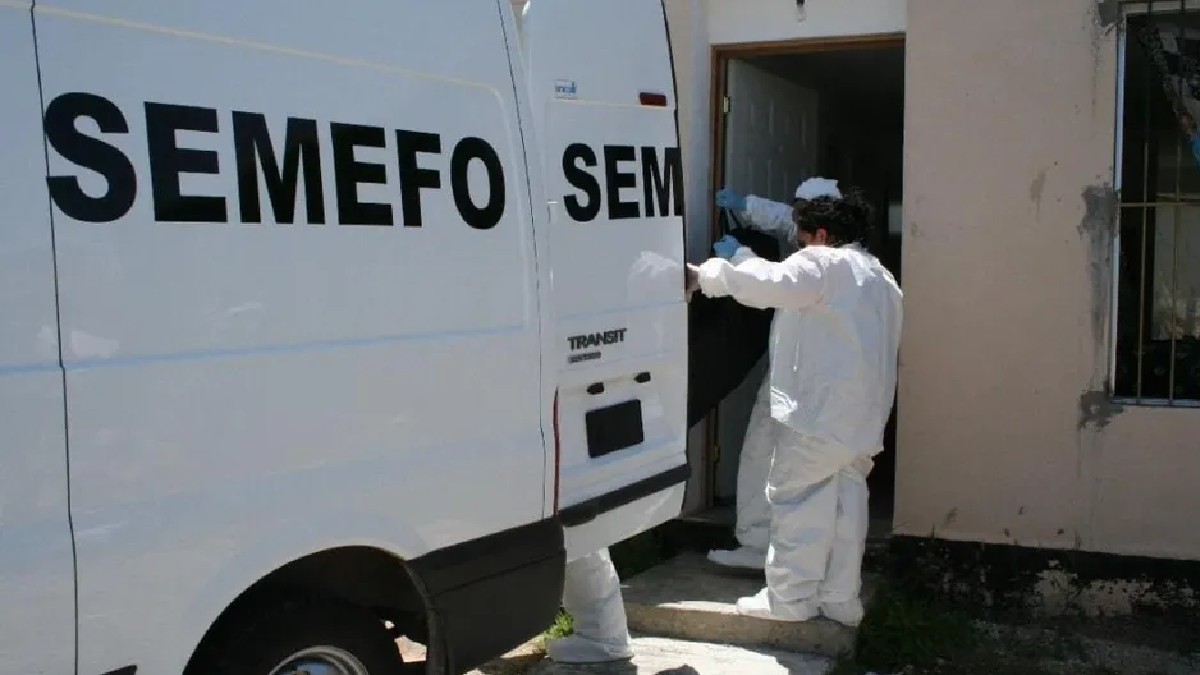 Un joven de 23 años, identificado como Jonathan Michel, fue hallado sin vida en su domicilio del fraccionamiento Villas El Refugio.