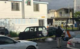 El cuerpo de un hombre fue encontrado sobre la vía pública en calles del Centro de Guadalupe, Nuevo León.