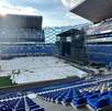 un escenario dentro de un estadio