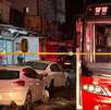 Un hombre murió y una conductora fue reportada como desaparecida luego de ser arrastrados por la corriente debido a fuertes lluvias en Monterrey.