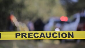 Tras recibir la alerta, elementos de Protección Civil, Cruz Roja y Bomberos se movilizaron de inmediato a la zona para auxiliar a los pasajeros.