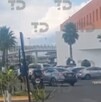 El Choko se encontraba en un restaurante de snacks ubicado en el estacionamiento de la plaza Las Américas, cuando fue detenido. El Choko se encontraba en un restaurante de snacks ubicado en el estacionamiento de la plaza Las Américas, cuando fue detenido.