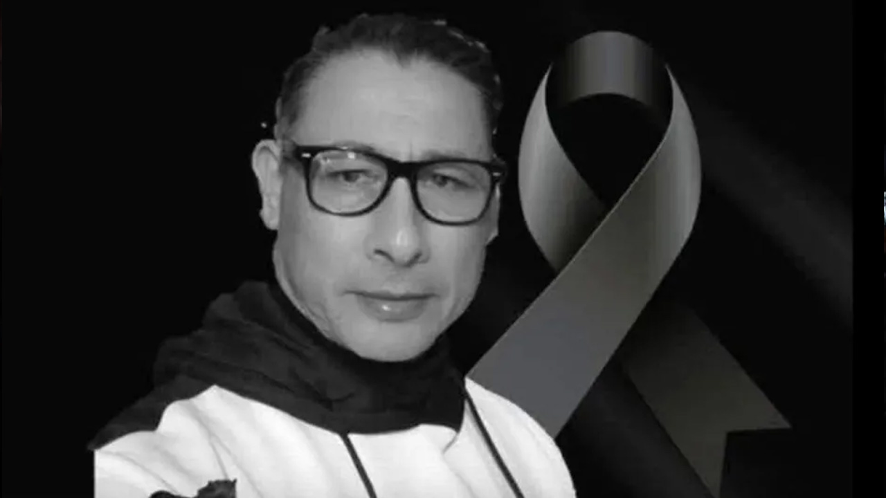 Estudiantes y colegas realizaron un emotivo memorial para despedir al profesor Eduardo García, víctima de la explosión de una pipa en Iztapalapa. Estudiantes y colegas realizaron un emotivo memorial para despedir al profesor Eduardo García, víctima de la explosión de una pipa en Iztapalapa.