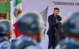 El gobernador de Nuevo León, Samuel García prometió terminar las obras públicas que su propia administración inició en Nuevo León.