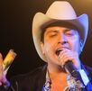José Chedraui anuncia que se permitirá la venta de alcohol en el concierto de Julión Álvarez y el Zócalo de Puebla el 15 de septiembre.
