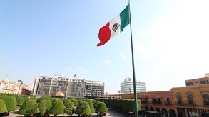 León se encuentra preparándose para los festejos patrios con una verbena que será instalada en la Plaza Principal, en el Centro Histórico de León.