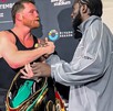 Saúl Álvarez perdió sus cuatro cinturones del peso supermediano frente a Terence Crawford, sin embargo, éste se los regresó.