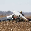 Una jornada de acrobacias aéreas en Bell Ville terminó en tragedia cuando una avioneta cayó y se incendió durante un festival, dejando dos tripulantes muertos.