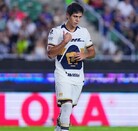 El delantero mexicano logró su primera diana vestido de unamita tras 2 partidos jugados en el Apertura 2025.
