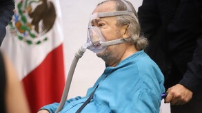 Mauricio Fernández, deja su cargo como alcalde