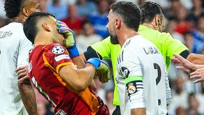 Dani Carvajal entró de cambio para suplir la lesión de Trent-Alexander Arnold, sin embargo, se fue expulsado debido a la polémica acción.