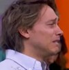 Aldo de Nigris llora al recibir a su abuela