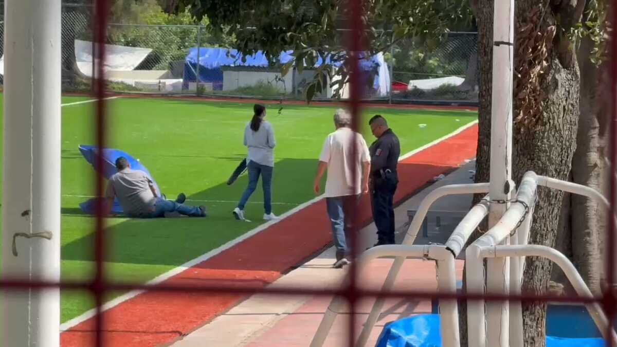 El hombre se desvaneció cuando se ejercitaba El hombre se desvaneció cuando se ejercitaba