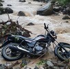 Un joven de 17 años fue hallado sin vida en Puerto Vallarta tras ser arrastrado por la corriente; su familia continuó la búsqueda pese a autoridades.