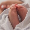 Al llegar a la clínica, el personal médico de urgencias intentó valorar al pequeño; sin embargo ya no contaba con signos vitales en Saltillo.