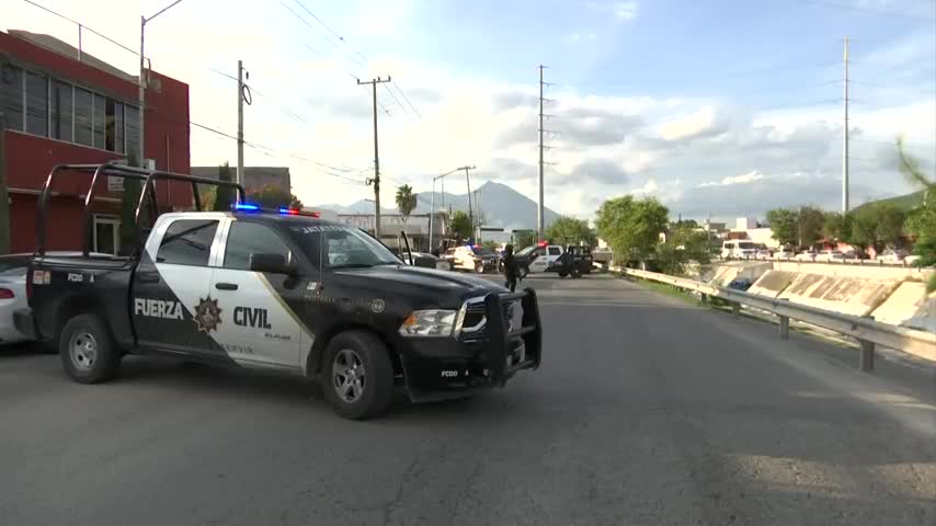 Un hombre de 33 años fue asesinado con cuatro disparos dentro de la barbería Barny en la colonia San Bernabé de Monterrey, Nuevo León.